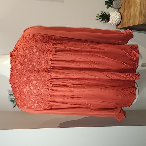 Torrid - Super Soft Chiffon Sleeve Lace Inset Tie Detail Top in Baked Apple - Picture 5 of 13